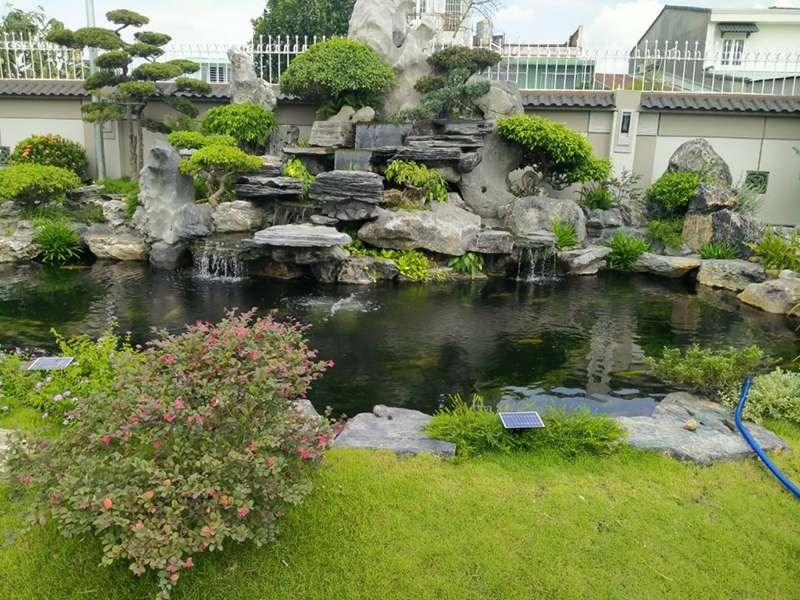 Hướng Phong Thủy Và Những Lưu Ý Xây Hòn Non Bộ Ngoài Sân