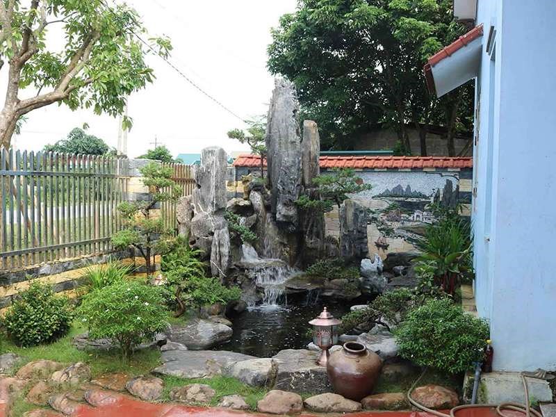 Lợi Ích Và Ý Nghĩa Phong Thủy Xây Hòn Non Bộ Trước Nhà 